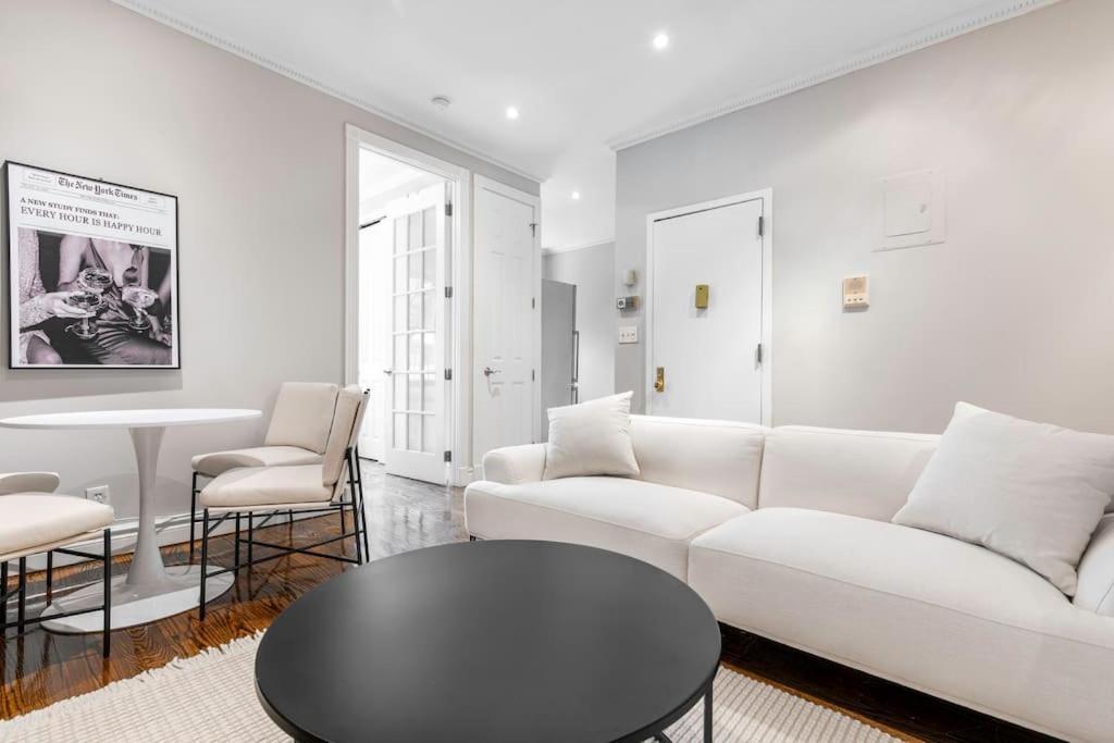 Gorgeous & Bright 3Bdr & 1Bth In Midtown Manhattan Нью-Йорк Экстерьер фото