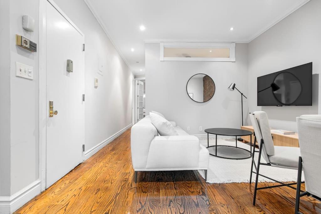Gorgeous & Bright 3Bdr & 1Bth In Midtown Manhattan Нью-Йорк Экстерьер фото